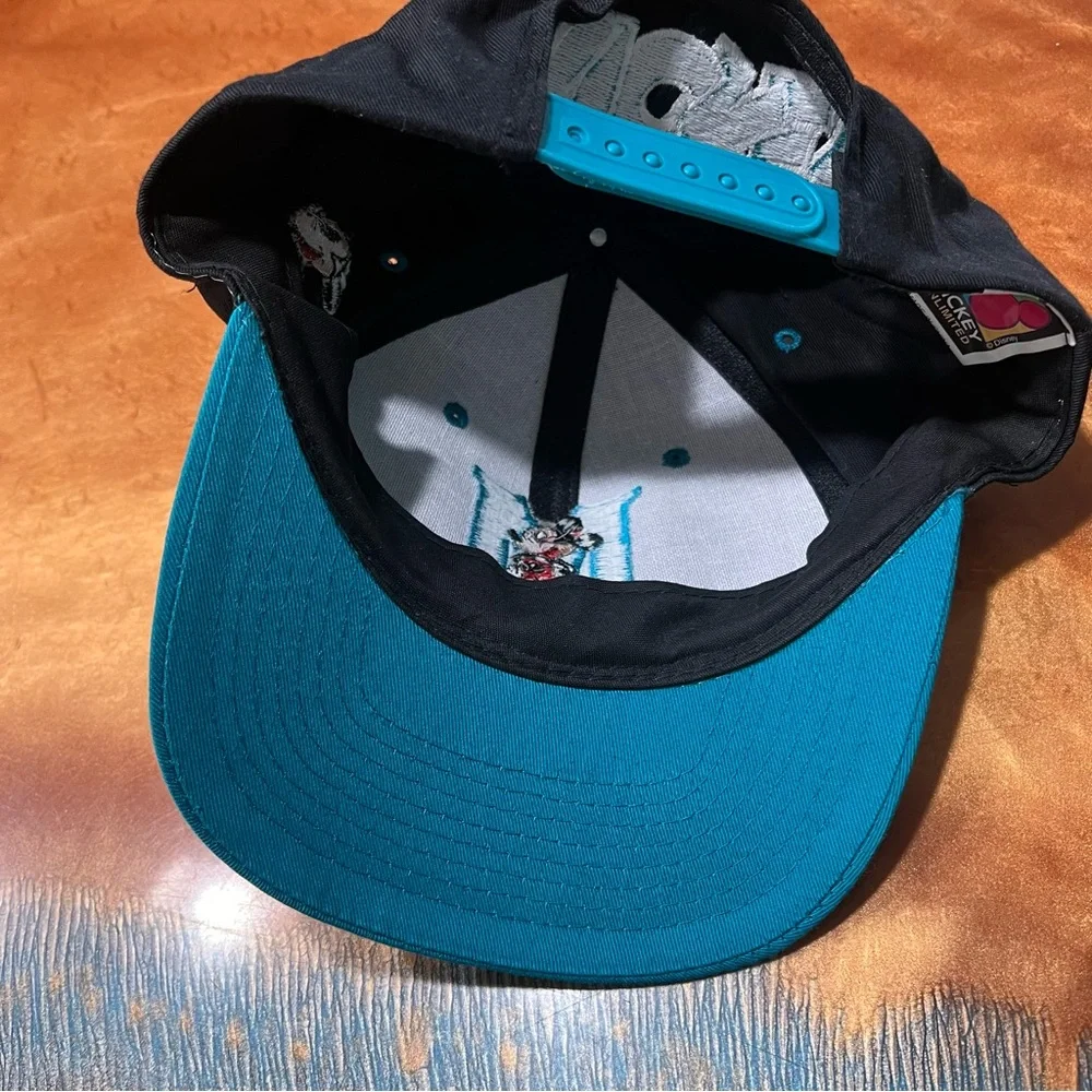 Vintage Disney Mickey Mouse embroidered adjustable baseball hats one size
